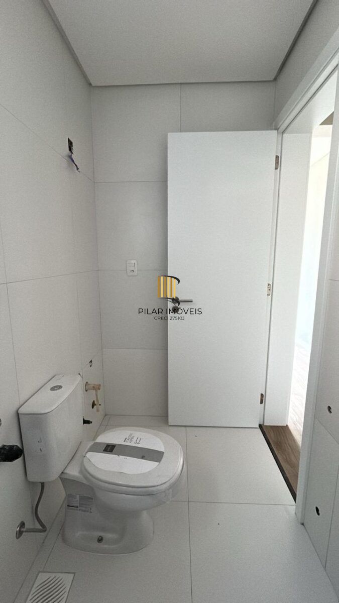 Apartamento no Centro de Canela de 2 dormitórios e vaga