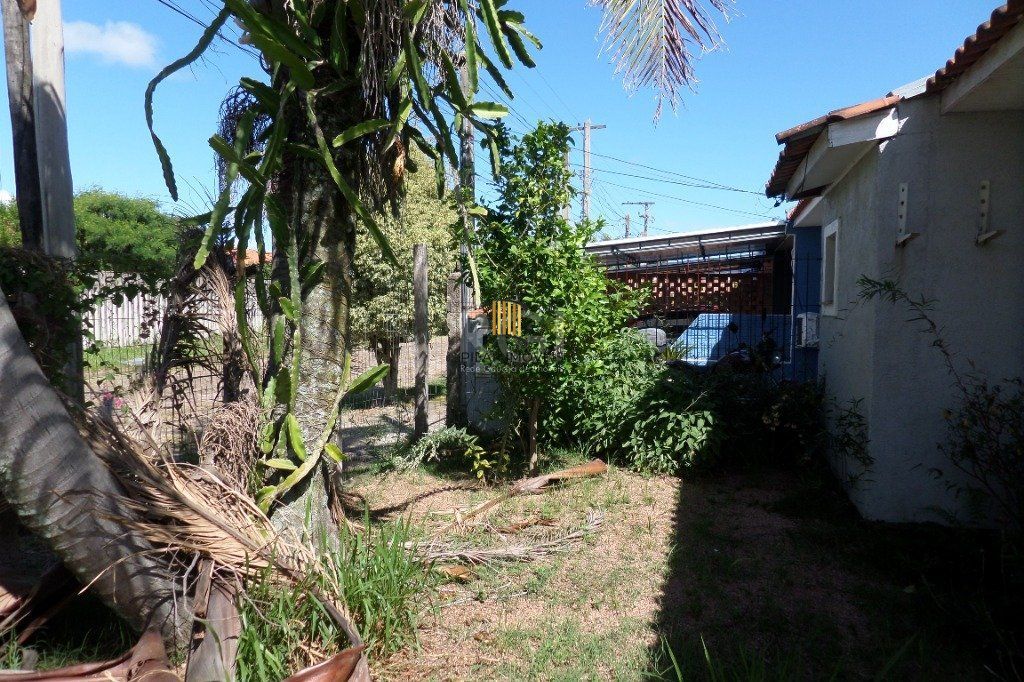 Casa na Hípica com 3 dormitórios e 2 vagas