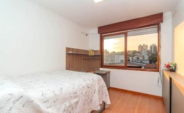 Apartamento de 4 dormitórios e vaga no Jardim do Salso