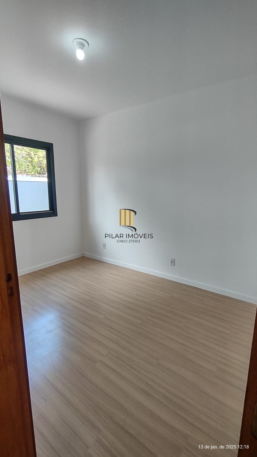 Casa em condomínio de 2 dormitórios no bairro São José em Canoas