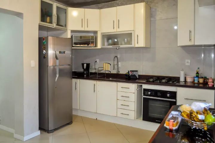 Casa 3 dormitórios no bairro Hípica