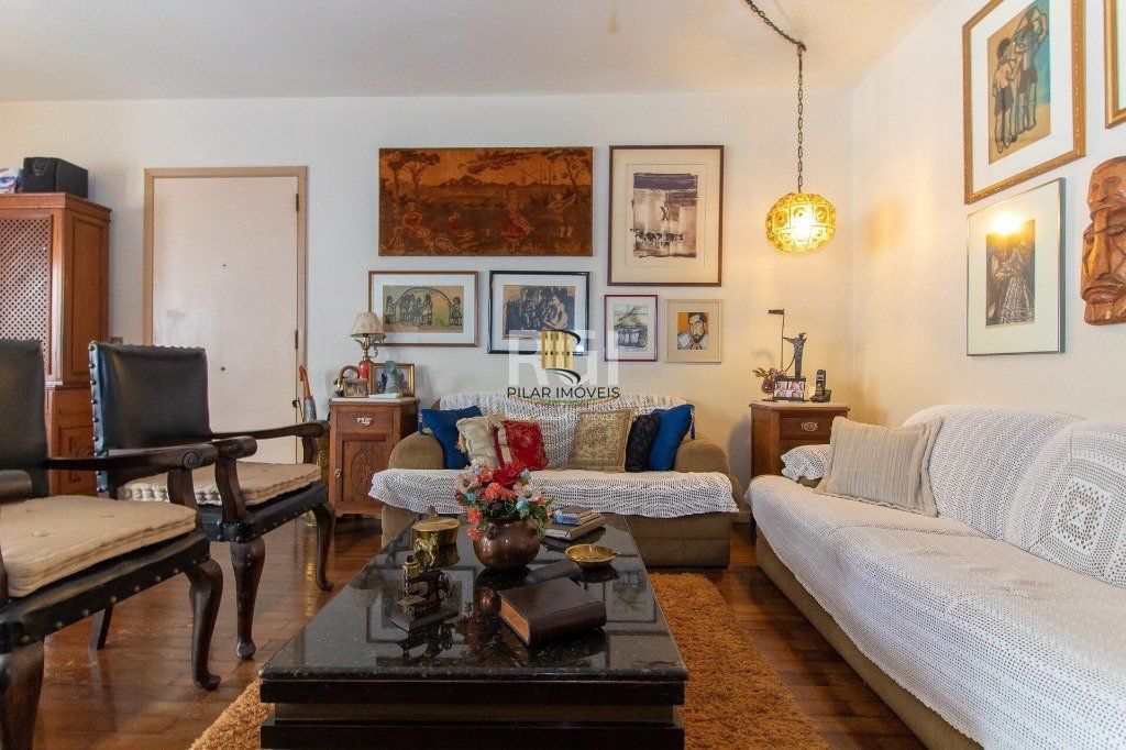 Cobertura para Venda - 240m², 3 dormitórios, sendo 1 suites, Rio Branco