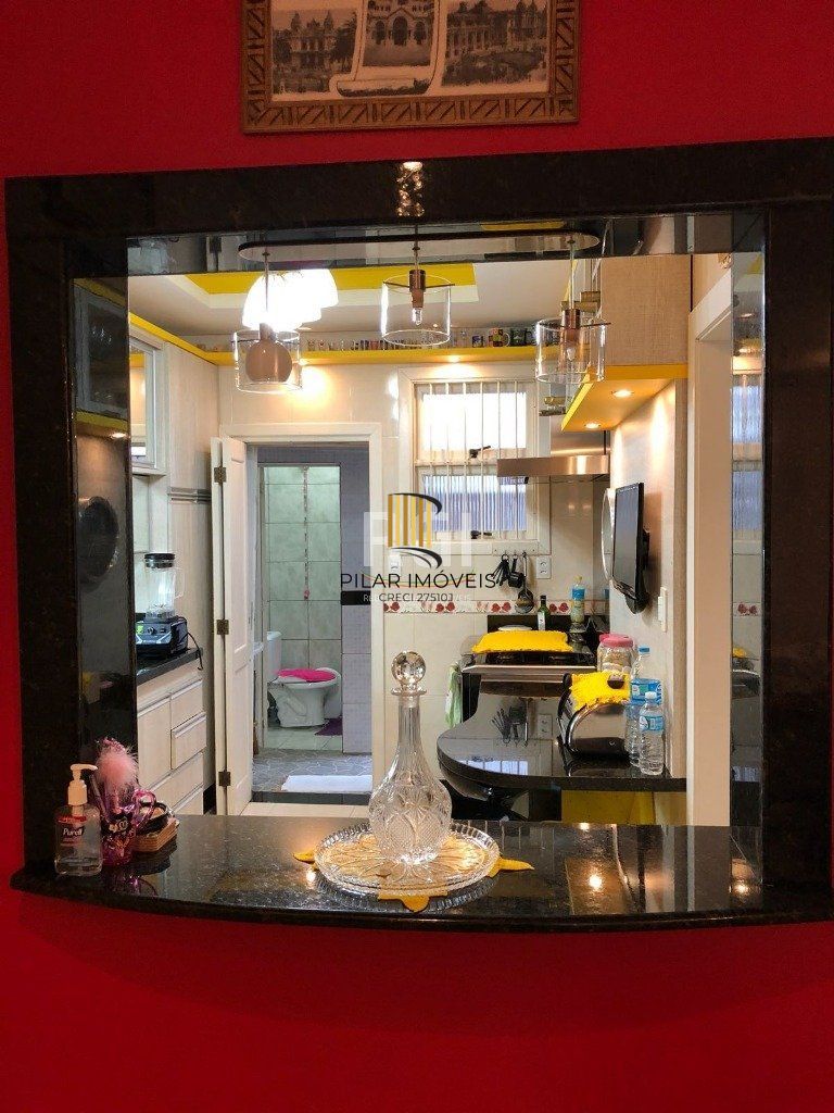 Apartamento para Venda - 80m², 2 dormitórios, 1 vaga - Menino Deus