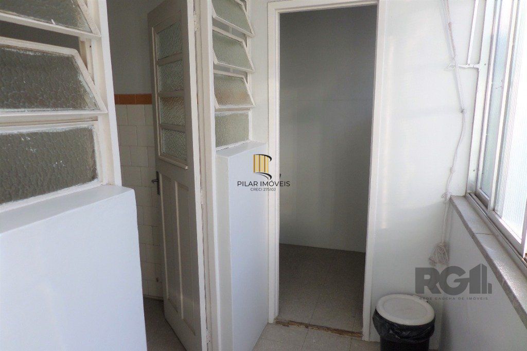 Apartamento no bairro Rio Branco de 2 dormitórios desocupado