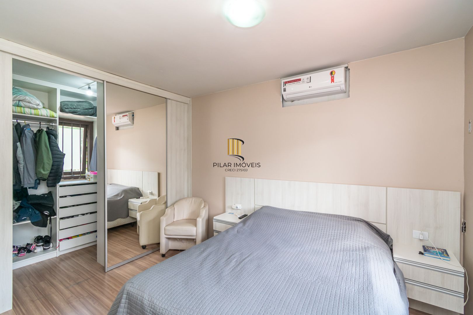 Casa 03 dormit (suíte e closet) e 4 vagas, na Vila Ipiranga, em Porto Alegre, RS