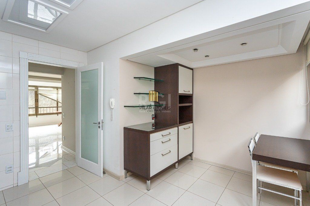 Apartamento para Venda - 141m², 3 dormitórios, sendo 1 suites, 3 vagas - Rio Branco