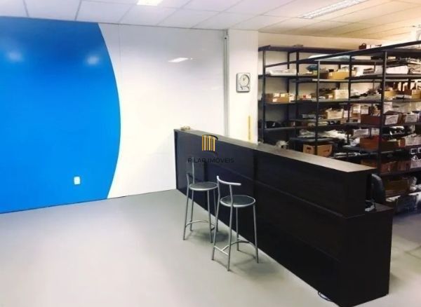 Prédio Comercial no bairro Santana