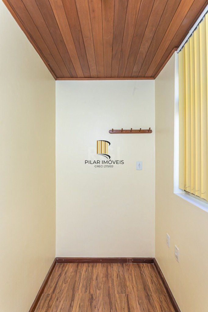 Casa Condominio para Venda - 193.19m², 3 dormitórios, sendo 1 suites, 2 vagas - Cristal