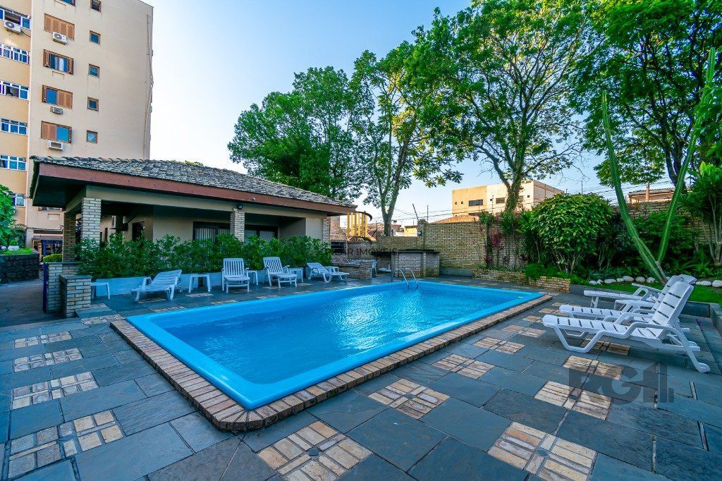 Apartamento 2 dormitórios, 1 vaga no Alto Petrópolis
