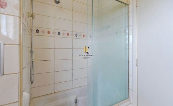 Apartamento na Medianeira de 2 dormitórios e vaga