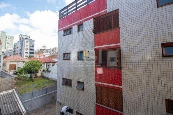 Apartamento de 2 dormitórios, 1 vaga - Petrópolis