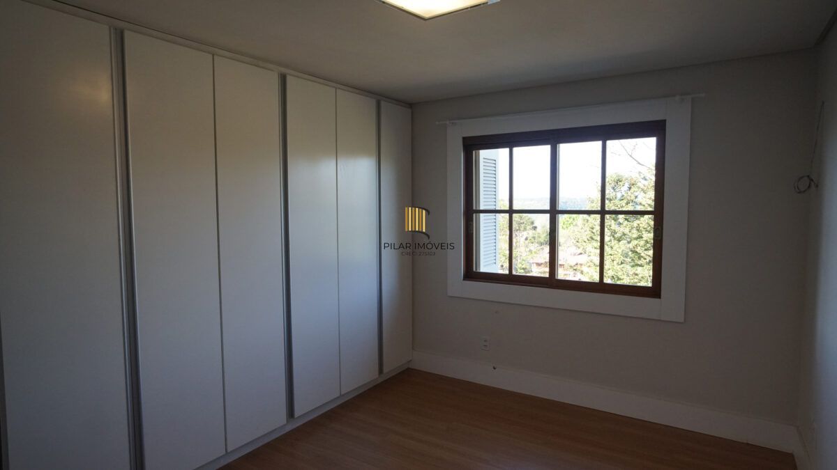 Cobertura no bairro Lago Negro em Gramado de 3 dormitórios e vaga