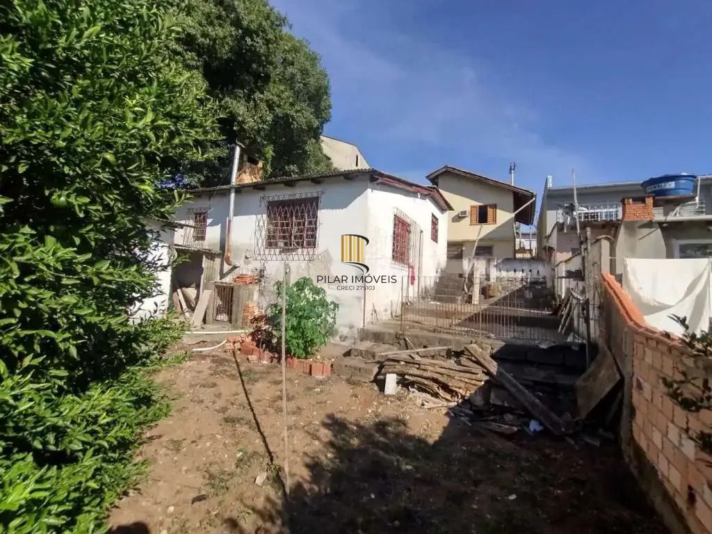 Casa 5 dormitórios no bairro Partenon