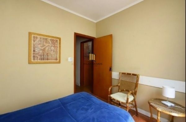 Apartamento TÉRREO com pátio no Menino Deus de 2 dormitórios e vaga rotativa