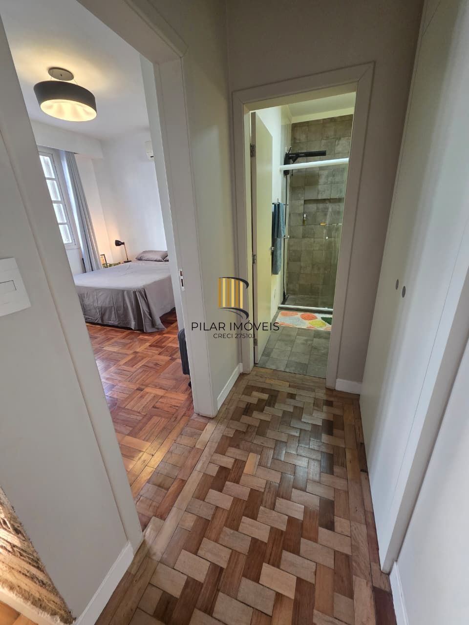 Apartamento no Centro reformado semi mobiliado de 1 dormitório