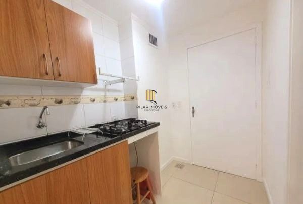 Apartamento no Centro de 1 dormitório desocupado