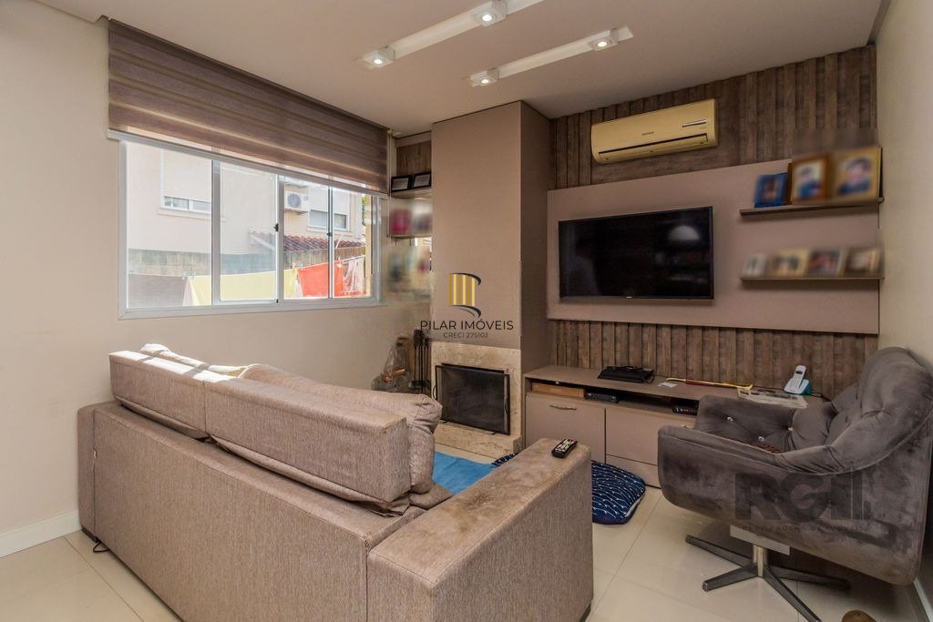 Casa 3 dormitórios no bairro Sarandi