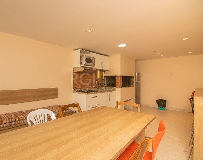 Apartamento no Bom Fim de 2 dormitórios e vaga