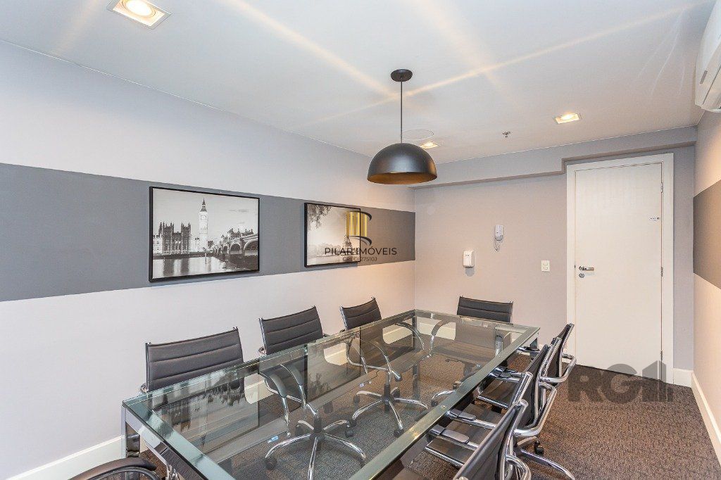 Conjunto / Sala para Venda no DOC OFFICE DESOCUPADA