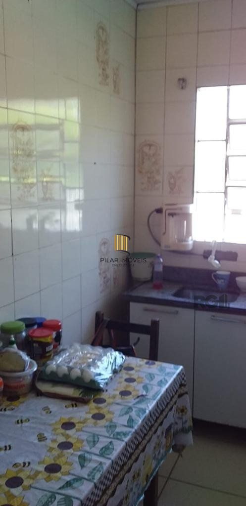 Casa 02 dormitórios, no bairro Parque Ipiranga, em Gravataí, RS.