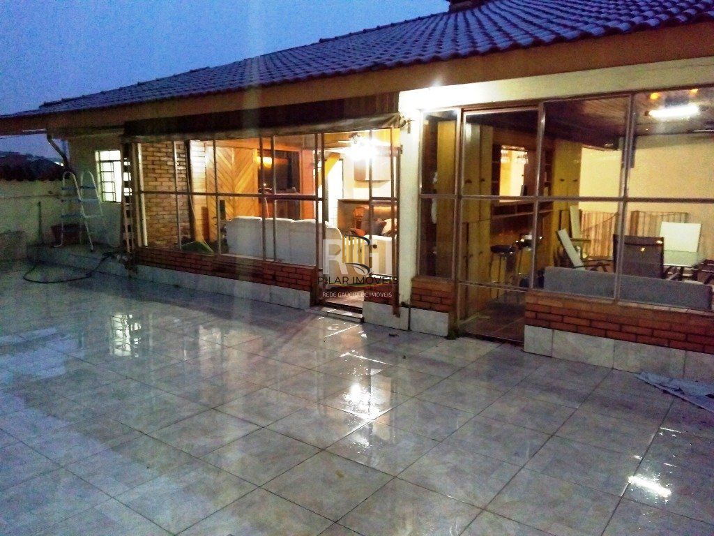 Cobertura para Venda - 323.99m², 3 dormitórios, sendo 1 suites, Partenon