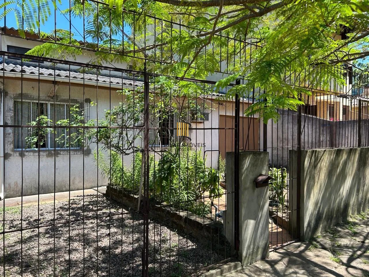 Casa 2 dormitórios no bairro Nonoai