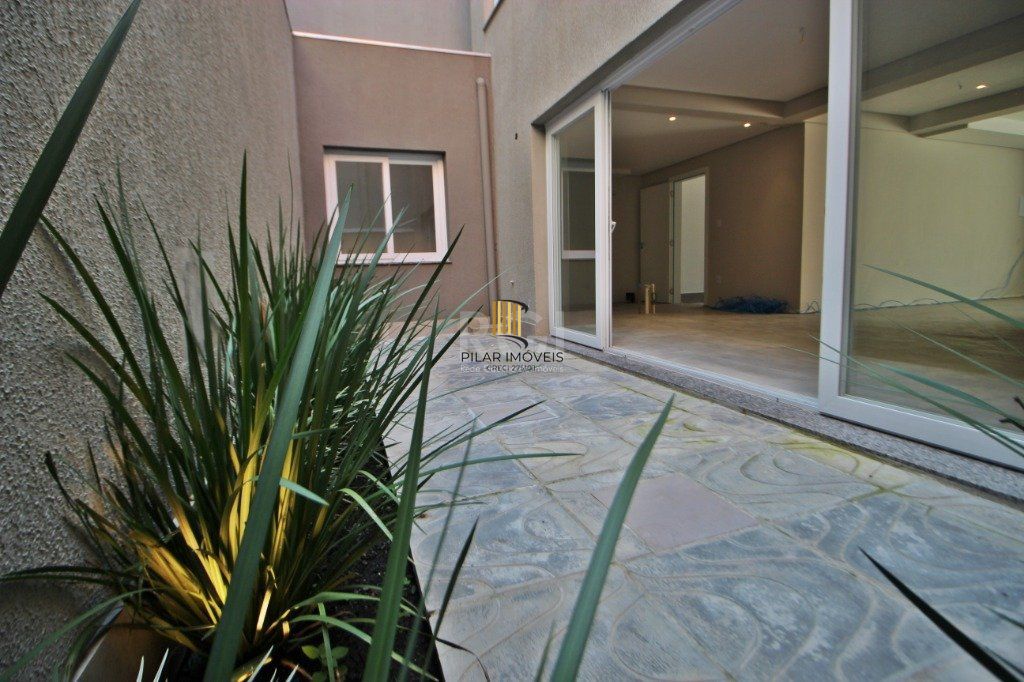 Casa 3 Dormitório(s) Bairro São João