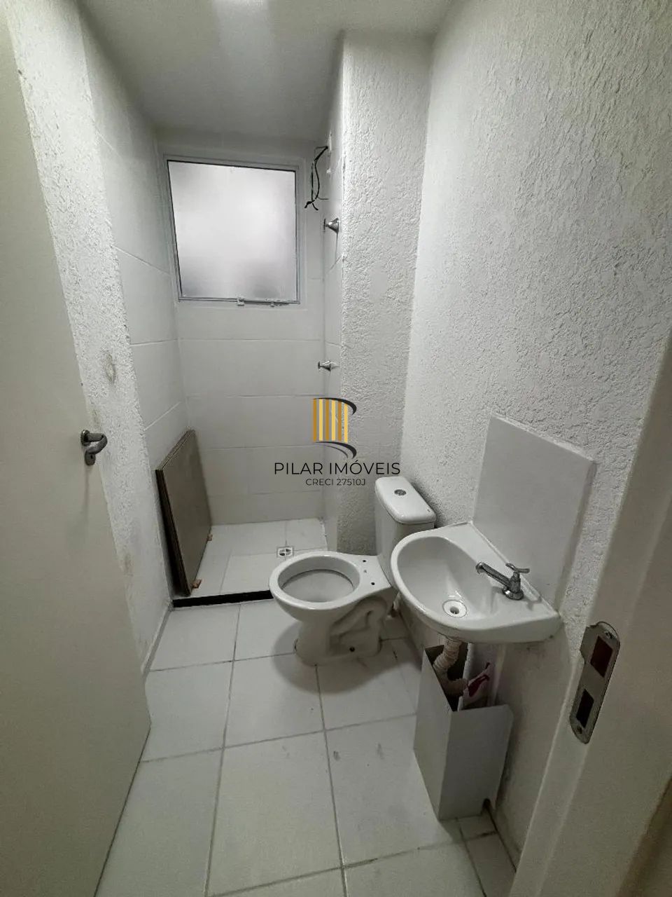 Apartamento 2 dormitórios no bairro Rubem Berta