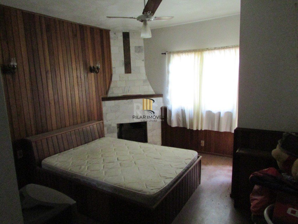 Casa Condominio para Venda - 200m², 3 dormitórios, sendo 1 suites, 4 vagas - São Lucas