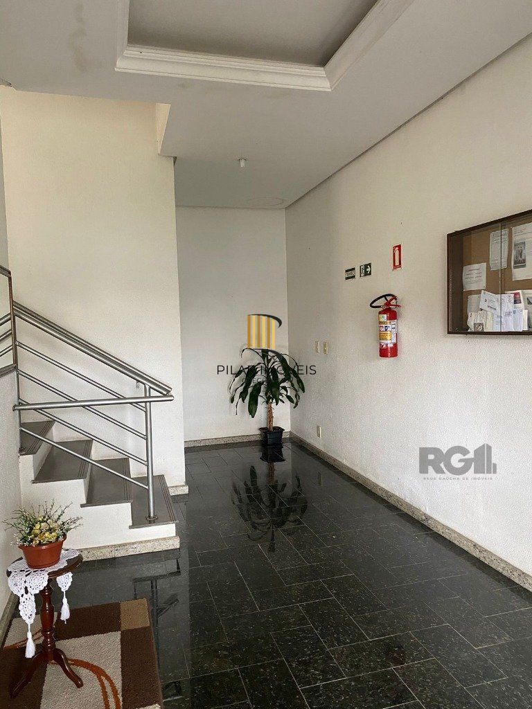 Apartamento no Partenon de 3 dormitórios e vaga