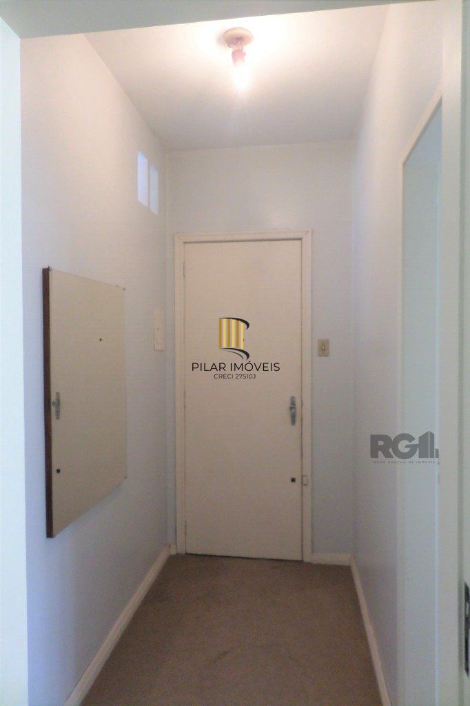 Apartamento no bairro Rio Branco de 2 dormitórios desocupado