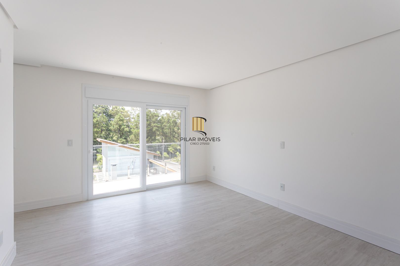 Casa de Condomínio 4 dormitórios no bairro Vila Nova