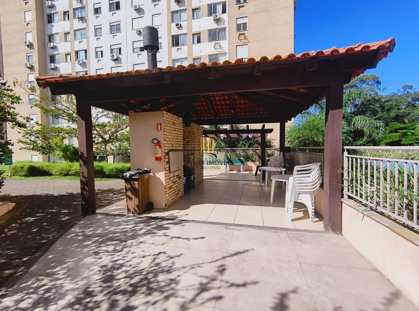 Lindo Apartamento 2 dorm. em Condomínio com Infraestrutura