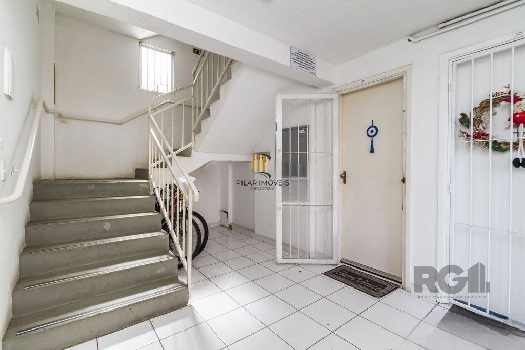 Apartamento 2 dormitórios no bairro Glória