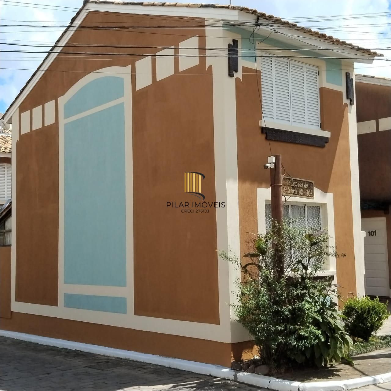 Casa em condomínio de 4 quartos vaga e infra estrutura