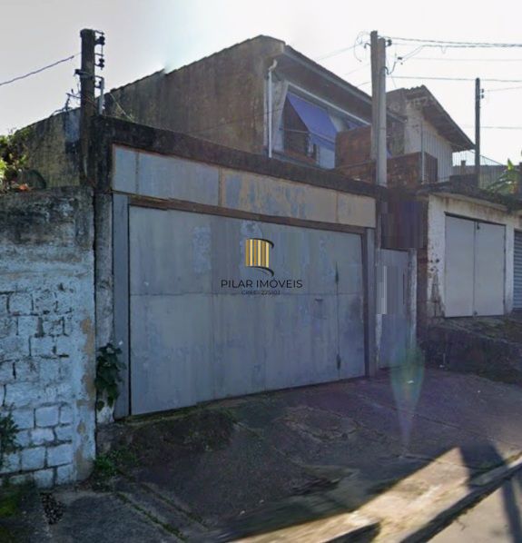 Casa no bairro Jardim do Salso com 2 dormitórios e 4 vagas