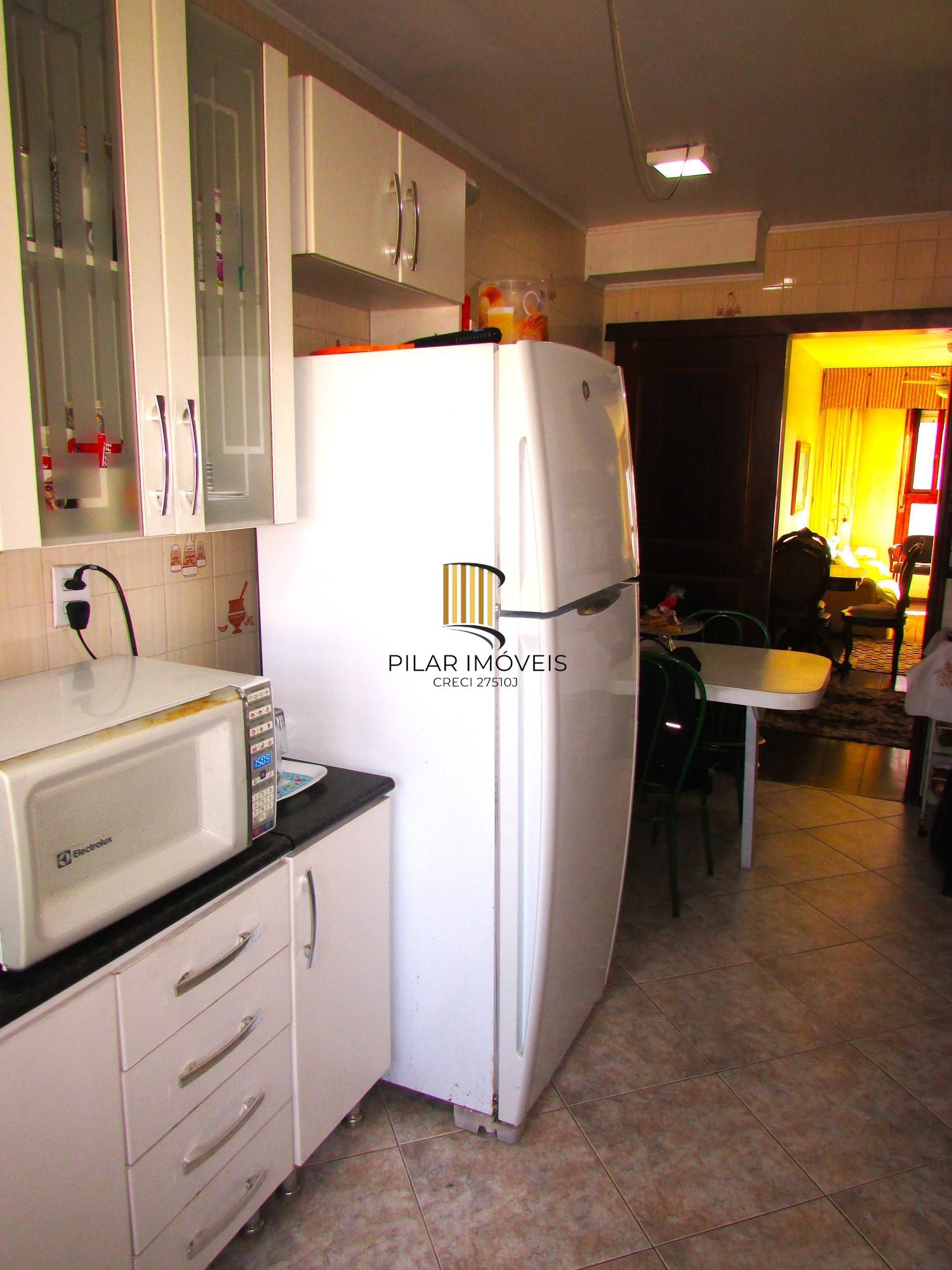 Cobertura no bairro Higienópolis de 3 dormitórios e 2 vagas