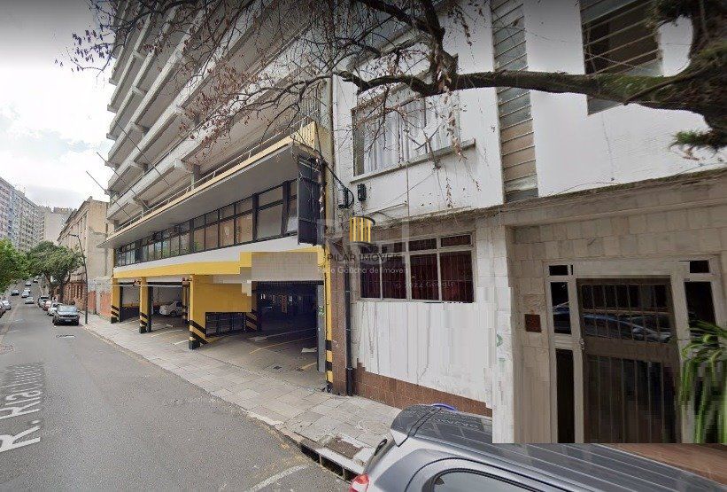 Box de garagem no Edifício Gigante no Centro - Pilar Imóveis