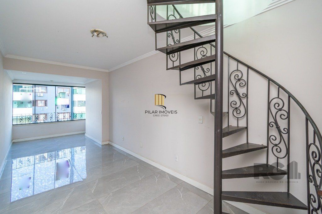 Cobertura no Cristo Redentor de 3 dormitórios e 2 vagas desocupado