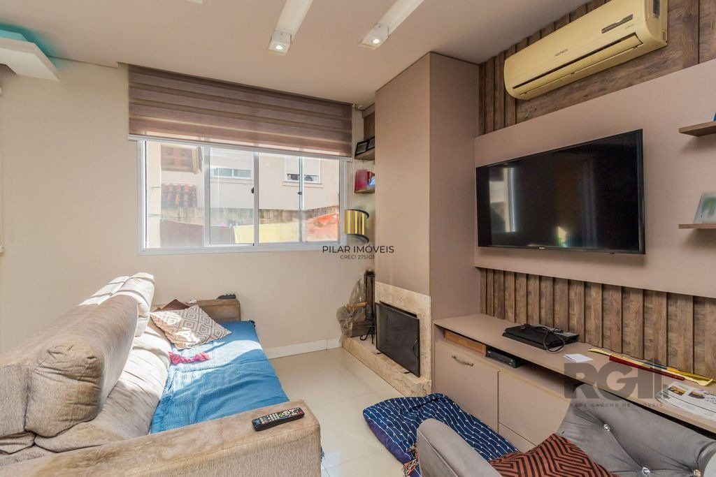 Casa 3 dormitórios no bairro Sarandi