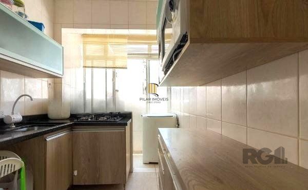 Apartamento no bairro Auxiliadora de 2 dormitórios