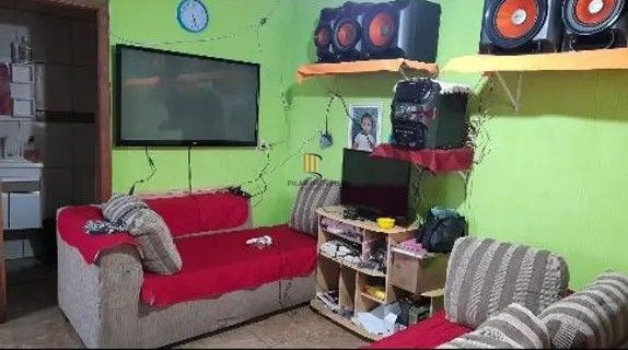 Casa 5 dormitórios no bairro Formoza