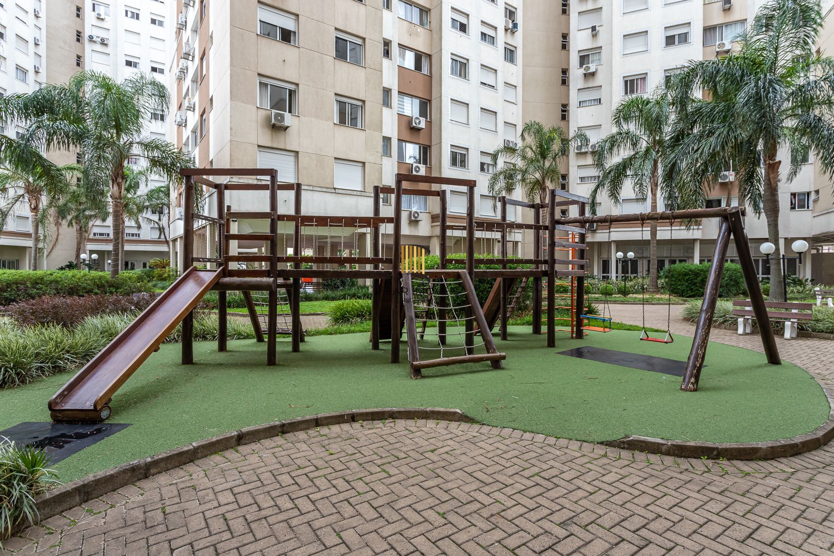 Apartamento de 3 dormitórios vaga e infra no bairro Vila Ipiranga