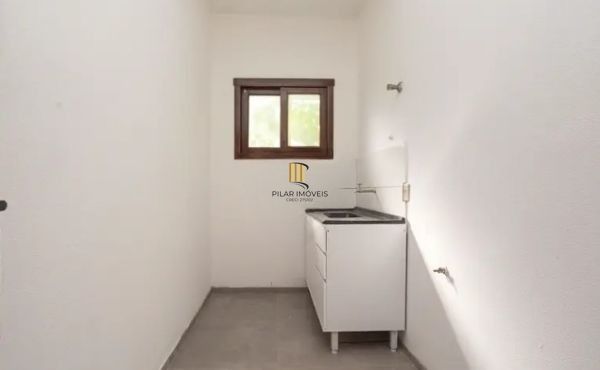 Prédio comercial no bairro Vila Jardim com 550m²