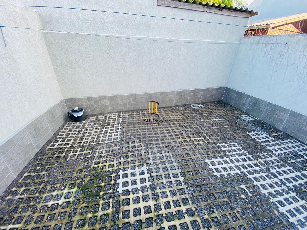 Casa 2 dormitórios no bairro Arco Íris
