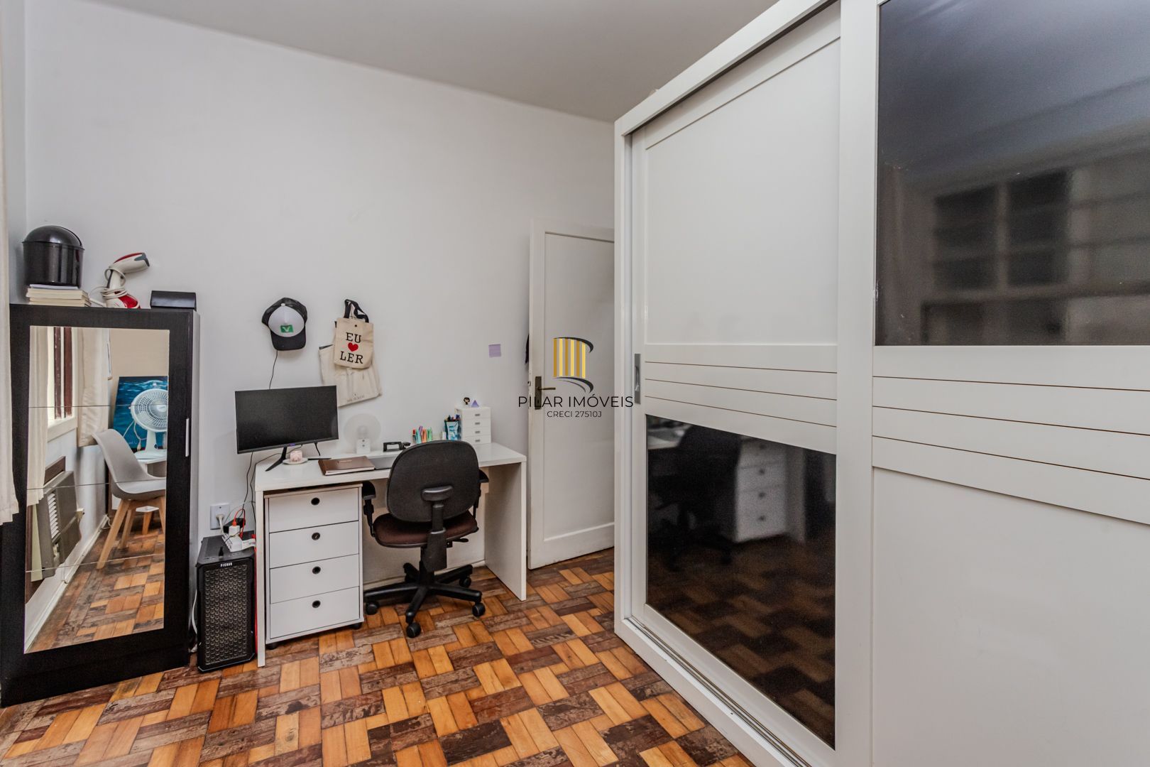 Apartamento na Cidade Baixa de 2 dormitórios