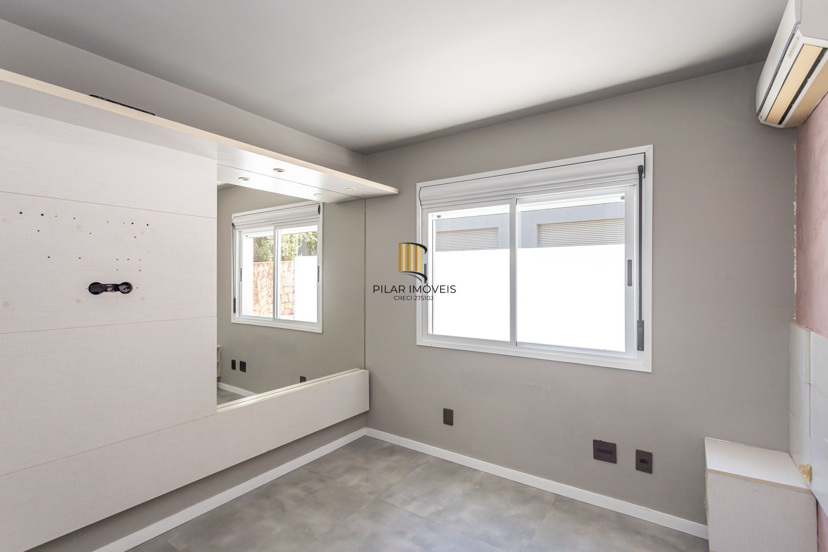 Apartamento Garden no bairro Pertrópolis de 3 dormitórios e 2 vagas DESOCUPADO