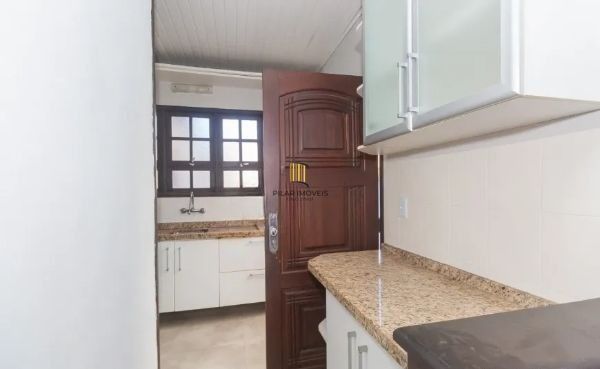 Casa no bairro Jardim Botânico de 4 dormitórios e 3 vagas