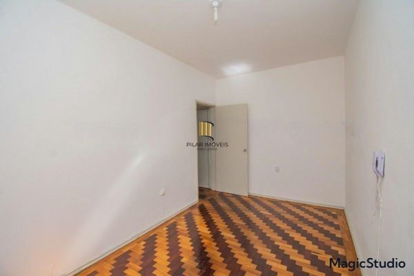 Apartamento 1 dorm à venda Avenida Taquara, Petrópolis - Porto Alegre