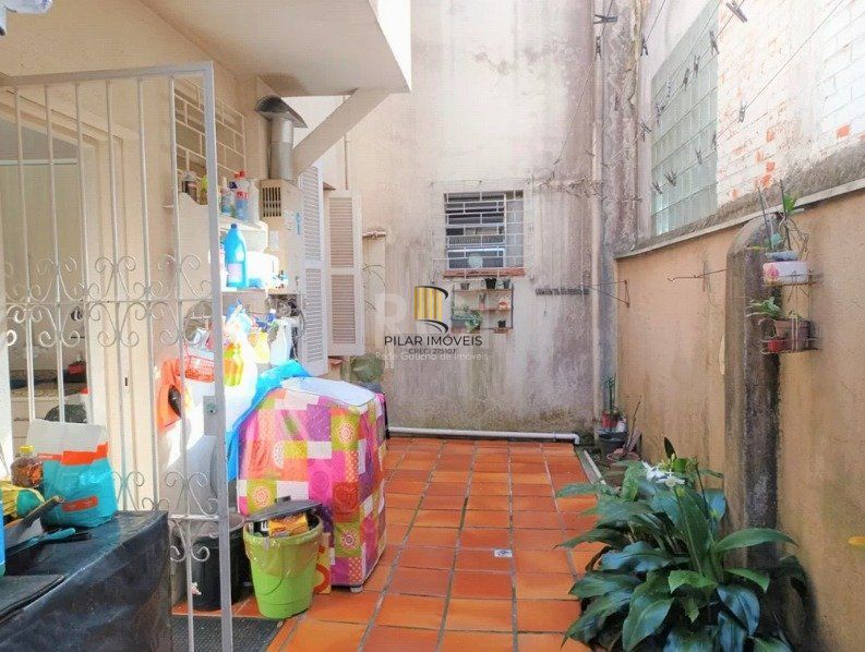 Apartamento para Venda  3 dormitórios, Menino Deus térreo com pátio